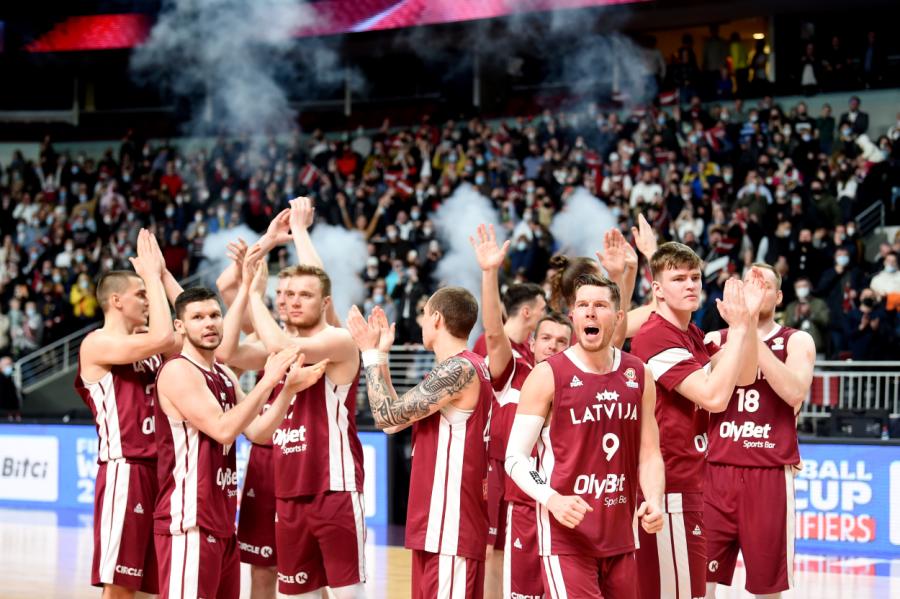 Latvijas basketbolisti PK kvalifikācijas pēdējā mačā tiekas ar Grieķiju