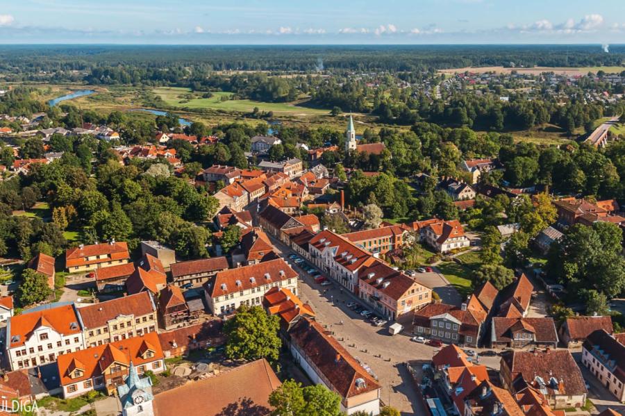 Kuldīga atbilst UNESCO nominācijai! Jāgaida komitejas lēmums