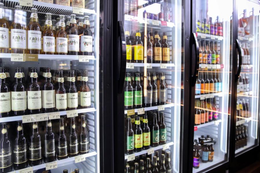 Ražotāji grozījumus alkoholisko dzērienu pieejamības mazināšanā vērtē skeptiski