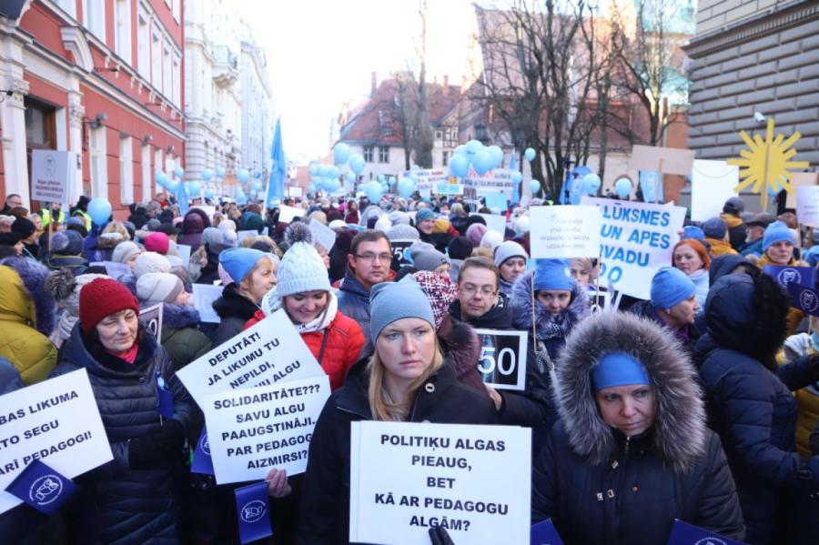 LIZDA informē par dalībnieku skaitu pedagogu streikā - atsaukušies 26 tūkstoši