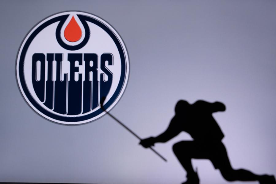 "Oilers" atspēlē trīs vārtu deficītu un pieveic "Kings"