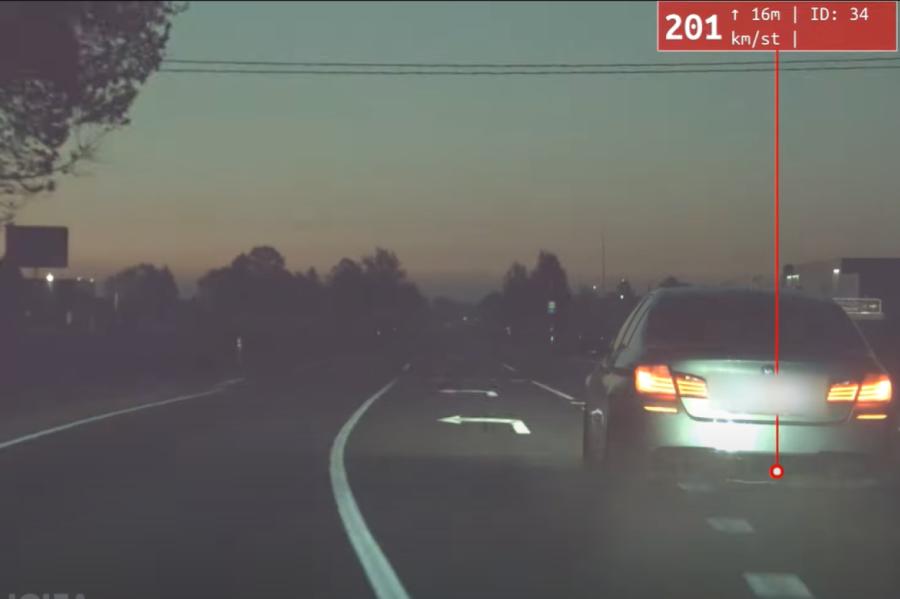 Valsts policija publicējusi pakaļdzīšanās VIDEO - vai notvēra autozagļus?