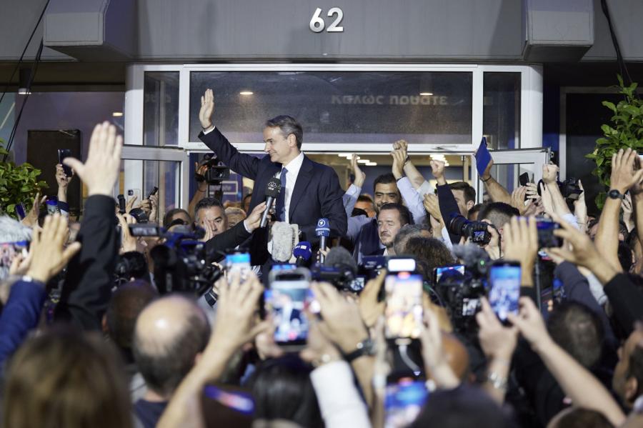 Grieķijas parlamenta vēlēšanās uzvar konservatīvie