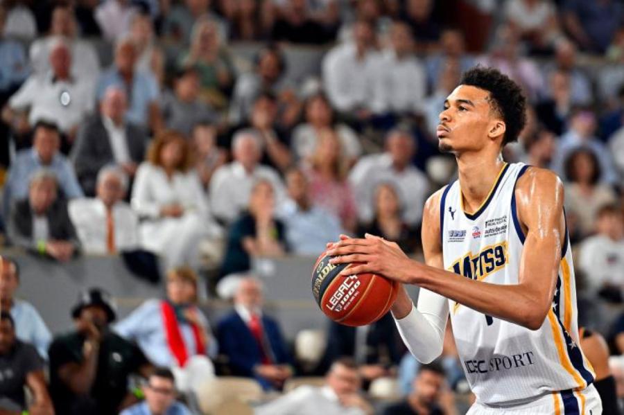 Spurs NBA draftā ar pirmo numuru izraugās Francijas basketbolistu Vembanjamu