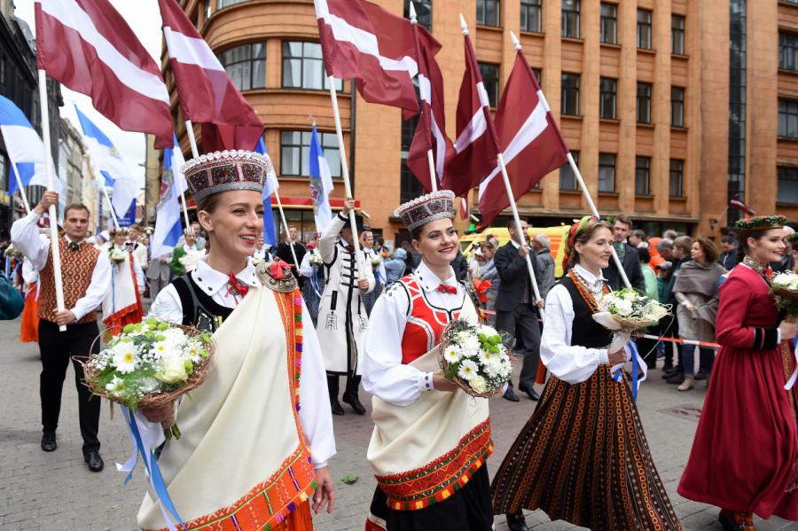 Rīgā sākas Vispārējie latviešu dziesmu un deju svētki