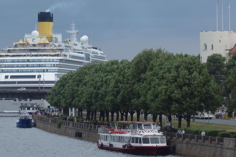 Costa Fascinosa var kļūt par šīs sezonas lielāko tūristu kuģi Rīgā