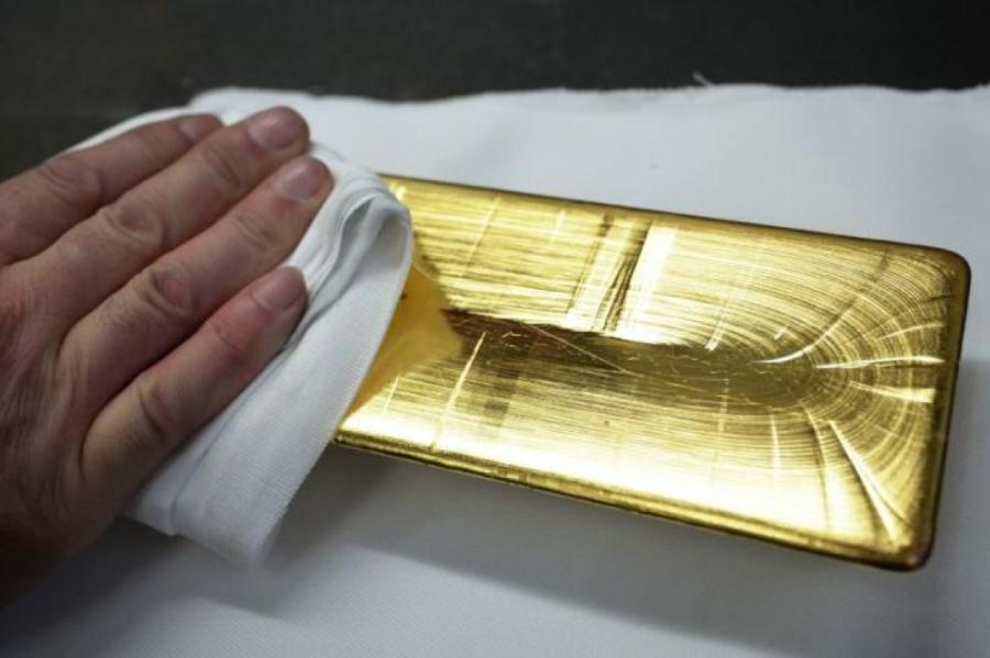 Izsolē pārdoti 105 grami "Baltic International Bank" piederošo zelta stieņu
