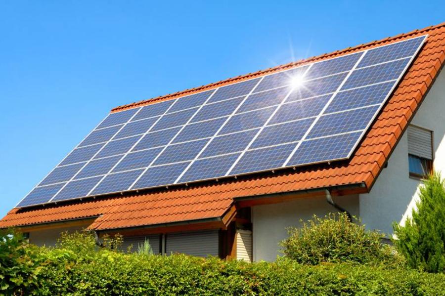 «Sadales tīklam» nodots 5,5 reizes vairāk saules elektroenerģijas