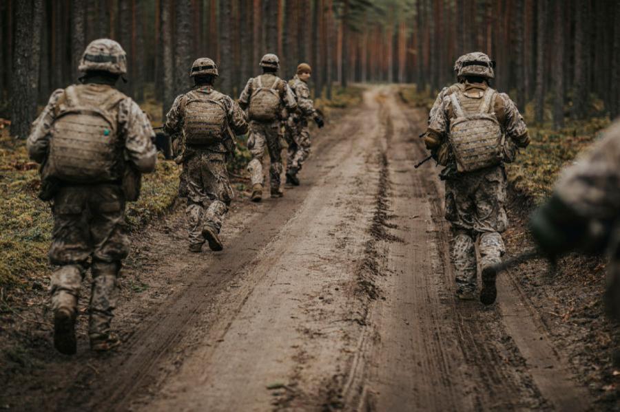 Jelgavas novadā mācību laikā pa ceļiem pārvietosies militārais transports