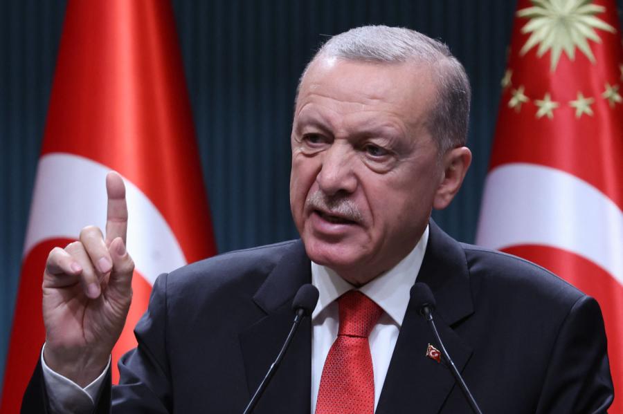 Erdogans apsūdz ES par distancēšanos no Turcijas un draud izvērtēt citu virzienu