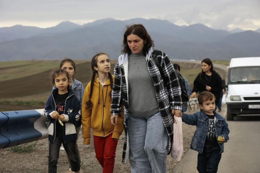 Armēņi Karabahā tiek aicināti kļūt par daļu no Azerbaidžānas sabiedrības