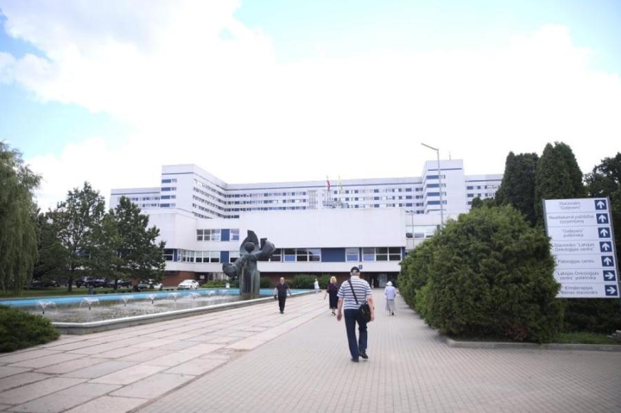 Valdība saglabās valsts līdzdalību visās universitātes slimnīcās