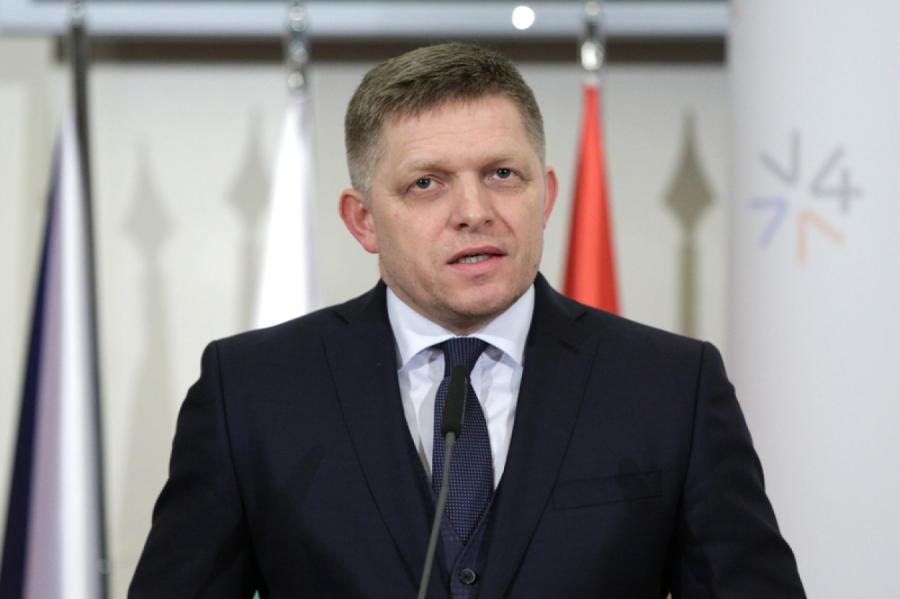 Slovākijas premjers paziņo par militārās palīdzības apturēšanu Ukrainai