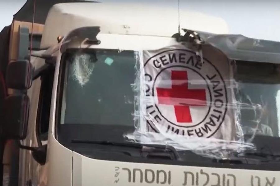 Gazas joslā iebraukušas 33 kravas automašīnas ar palīdzību