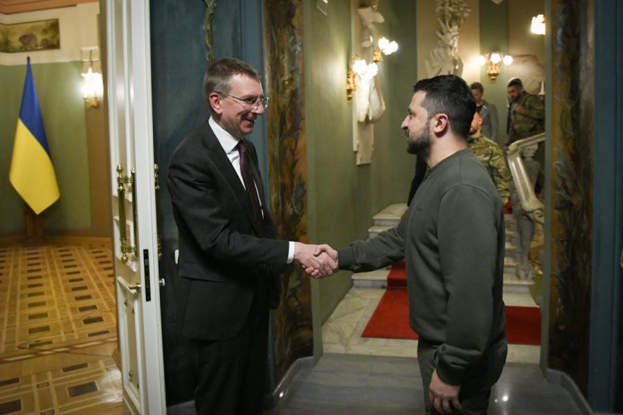Valsts prezidents vizītē Ukrainā ticies ar Zelenski