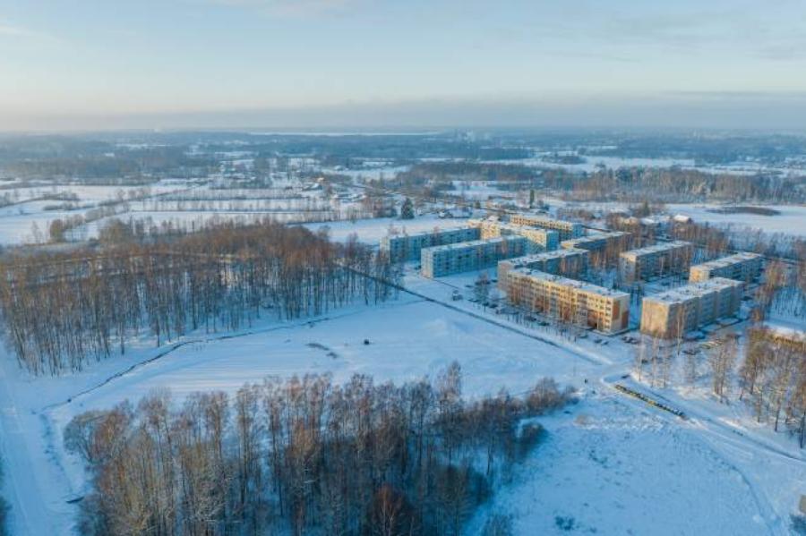 Austrumlatvijas viedo tehnoloģiju un pētniecības centra Industriālo parku (ALTOP) ir paredzēts izveidot Daugavpils valstspilsētas pašvaldības īpašumā esošajā teritorijā Augšdaugavas novada Locikos.