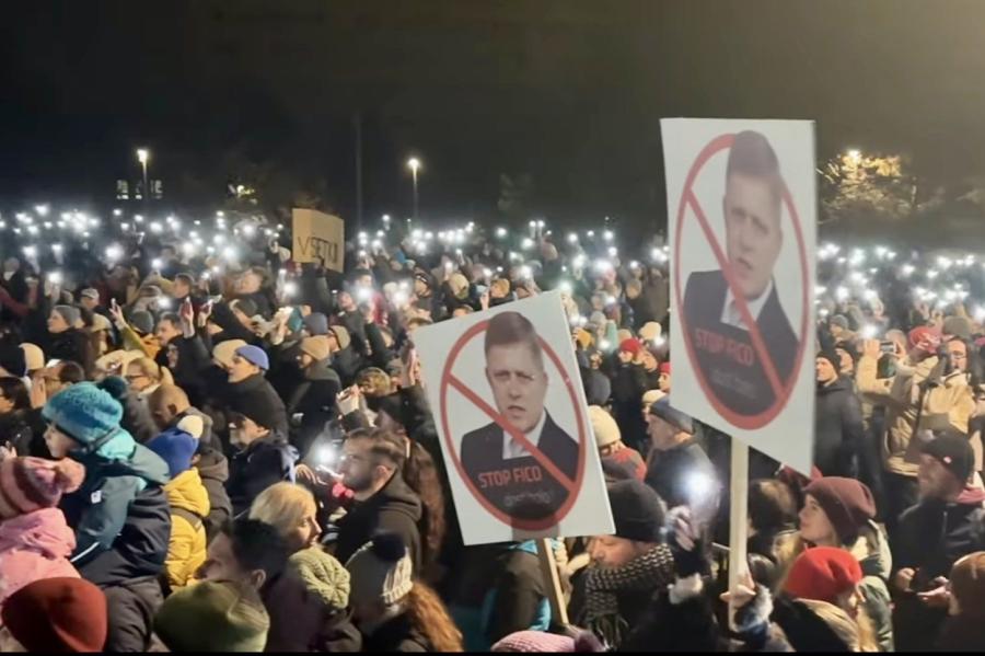 Slovākijā sākušies protesti pret Fico valdību