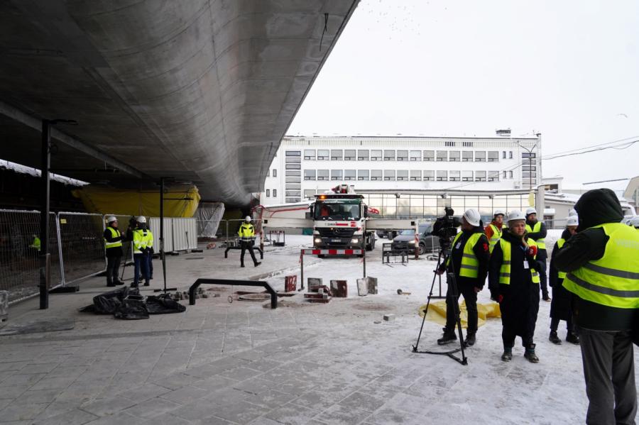 Rail Baltica: Pabeigti dzelzceļa estakādes izbūves darbi Rīgas autoostā