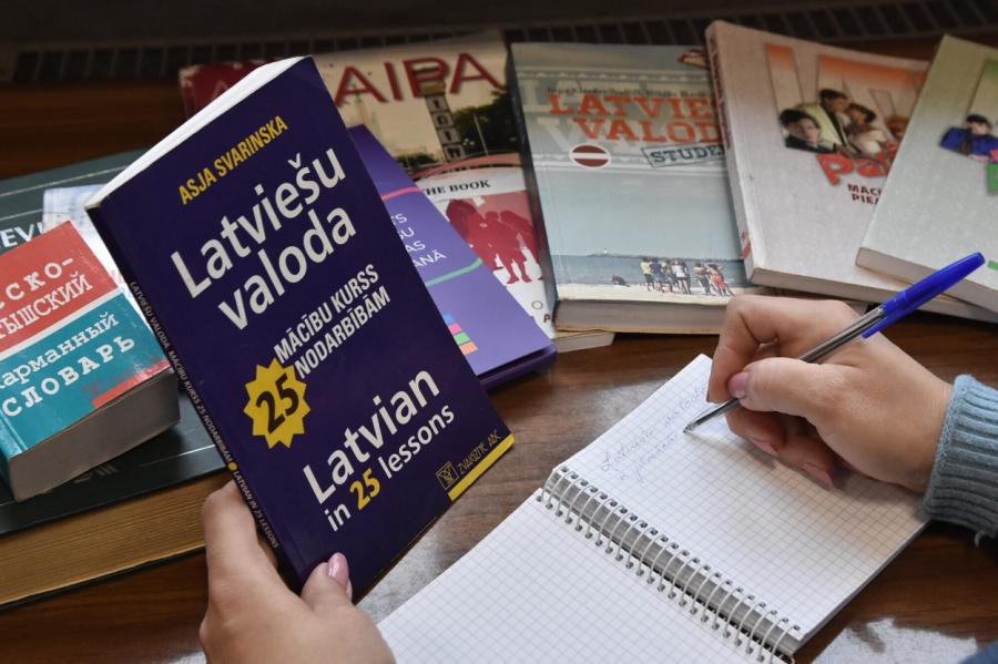 Nākamnedēļ Rīgā tiks atvērti jauni latviešu valodas kursi (+VIDEO)