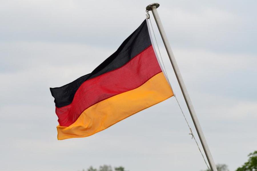 Vācijas ekonomikai pērn trīs gados pirmā lejupslīde