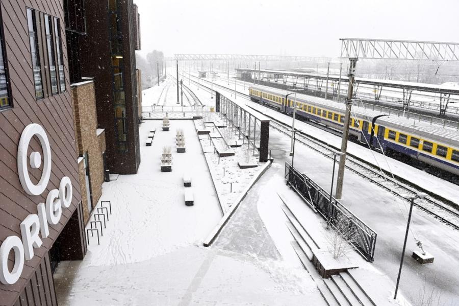 Trešdien stipras snigšanas dēļ iespējama vilcienu kavēšanās