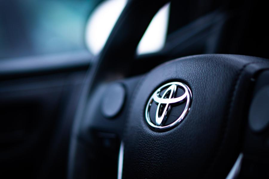 «Toyota» pērn nosargājis pasaulē lielākā autoražotāja titulu