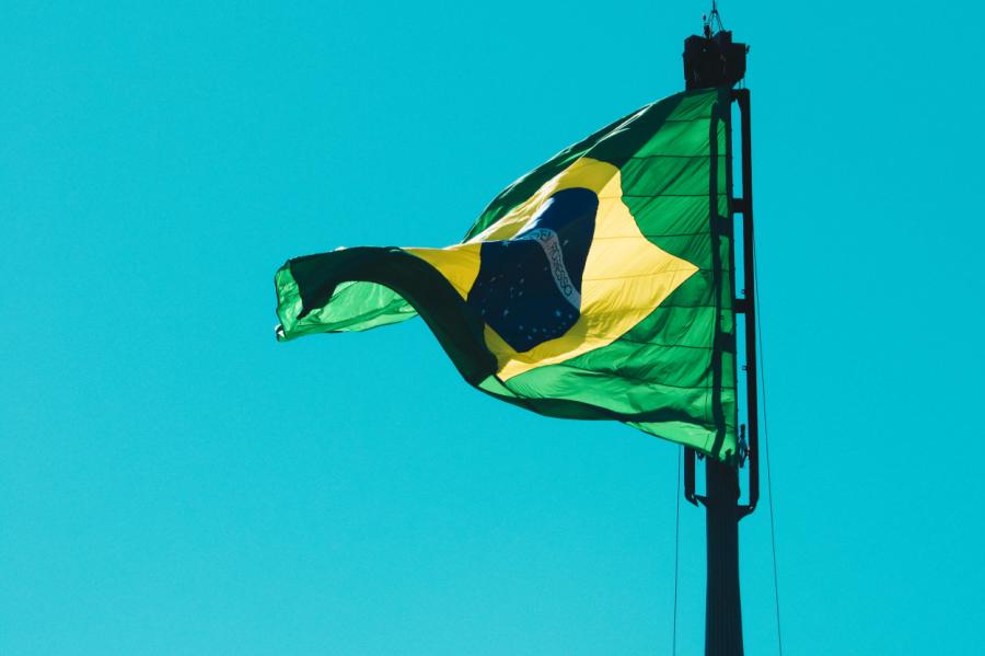 Brazīlija piekto reizi pēc kārtas samazina procentu likmi