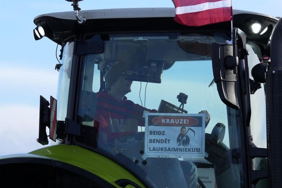 Lauksaimnieku protesta akcijā iesaistītas kopumā apmēram 2000 tehnikas vienības