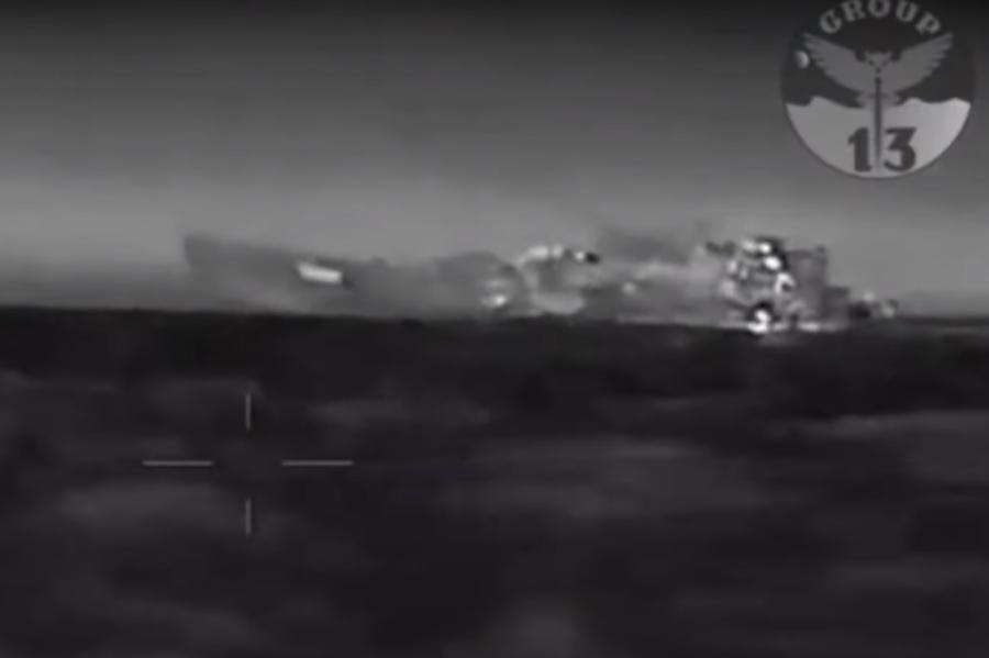 Ukraiņi Melnajā jūrā nogremdējuši krievu desantkuģi (papildināta, VIDEO)