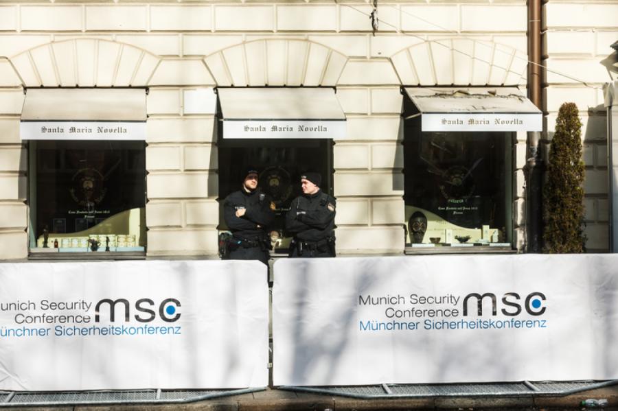 Sprūds Minhenes drošības konferencē mudina Rietumus vairāk investēt aizsardzībā