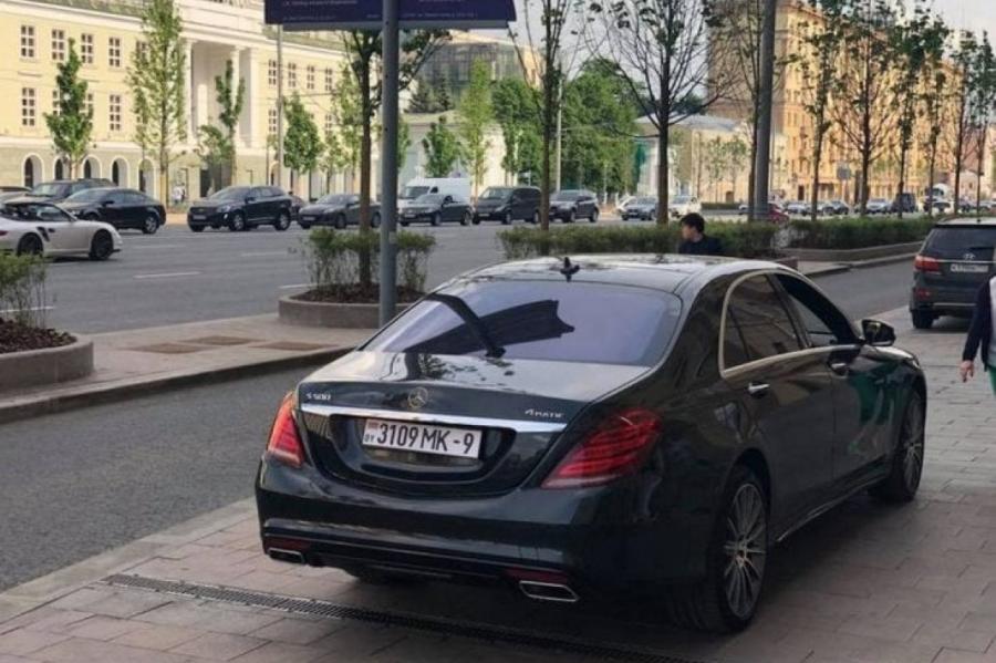 Rosina liegt Latvijā atrasties auto ar Baltkrievijas numuriem