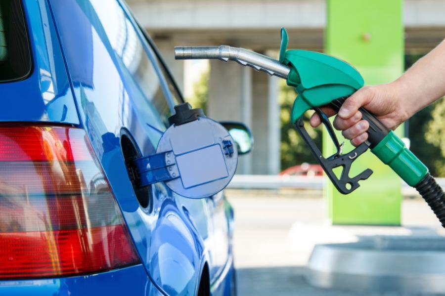 Rīgā un Viļņā degvielas cenas samazinās, bet Tallinā - aug