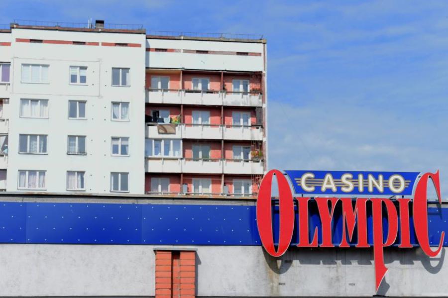 Azartspēļu organizēšanas ierobežojumu Rīgā atzīst par neatbilstošu Satversmei