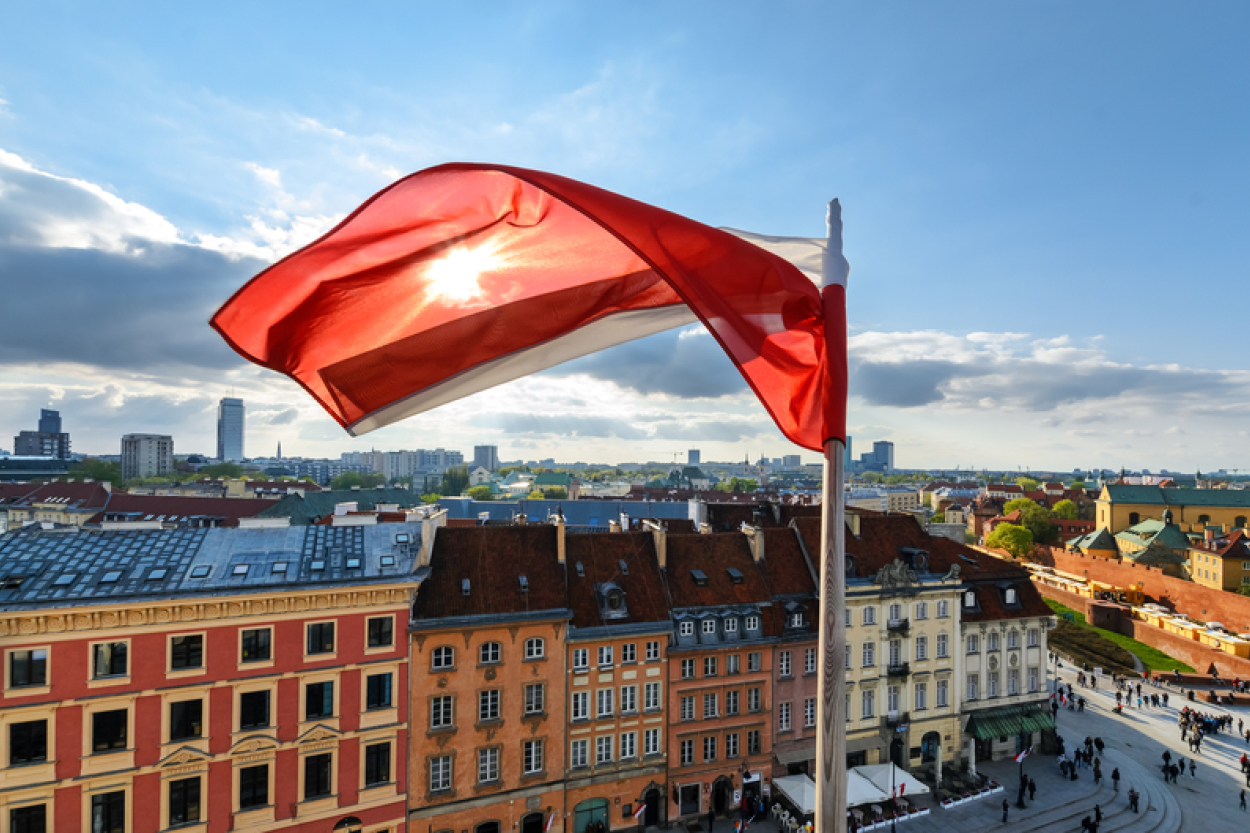 Polijas parlamentā sākas debates par abortu likumu liberalizāciju