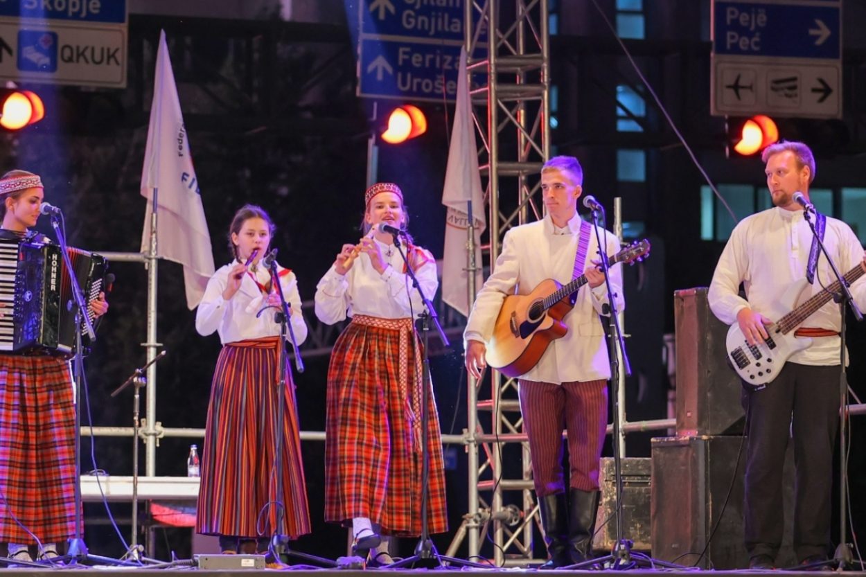 Balvu novada folkloras kopa «‎Upīte» radīja hitu «Žīguļi» (+VIDEO)
