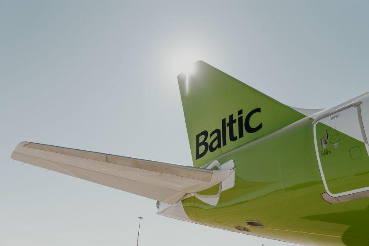 Vasarā airBaltic nodrošinās speciālos reisus uz Liepāju. Cik maksā lidojums?