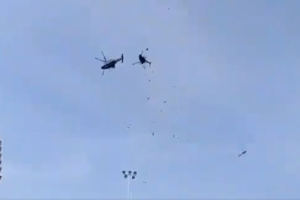 Malaizijā divu militāro helikopteru sadursmē desmit bojāgājušie (+VIDEO)
