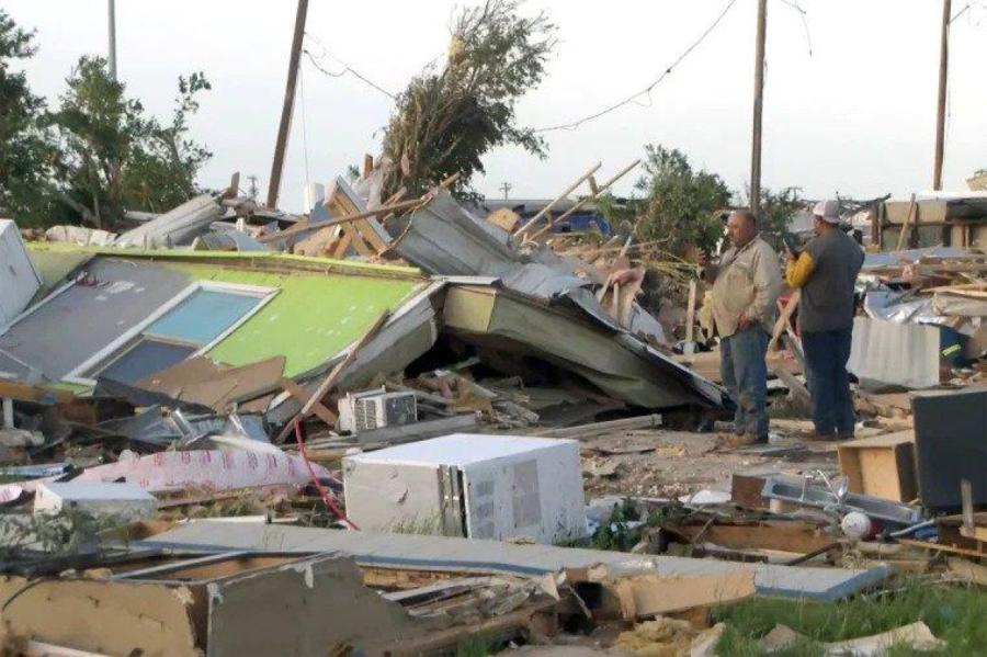 Vētrās Teksasā četri bojāgājušie