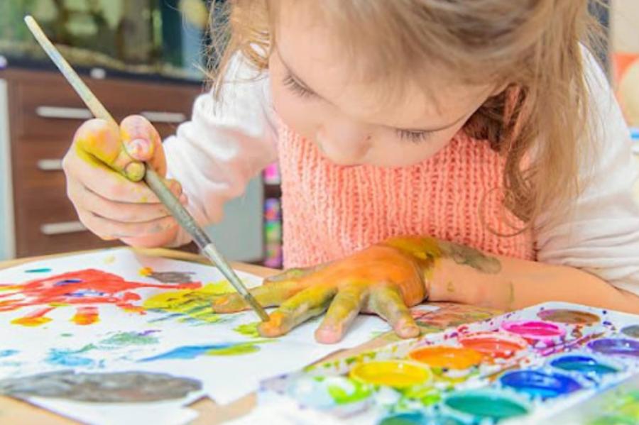 Mākslas terapija var palīdzēt bērniem ar īpašām vajadzībām (+VIDEO)