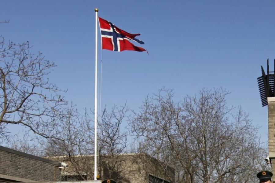 Norvēģija oficiāli atzīst Palestīnas valsti
