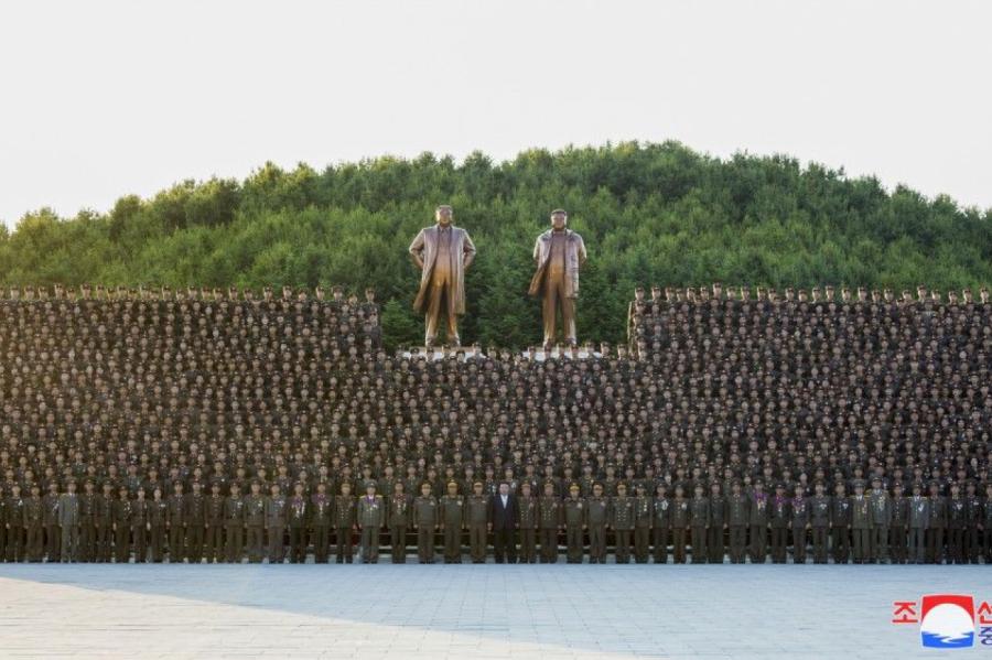 Ziemeļkoreja ar baloniem nometusi atkritumus pāri Dienvidkorejas robežai