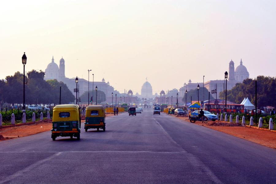 Indijas galvaspilsētā gaisa temperatūra sasniegusi 49,9 grādus pēc Celsija