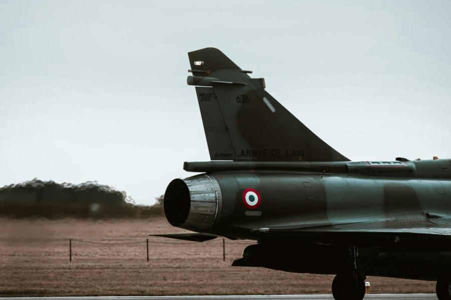 Francija nodos Ukrainai iznīcinātājus«Mirage-2000»
