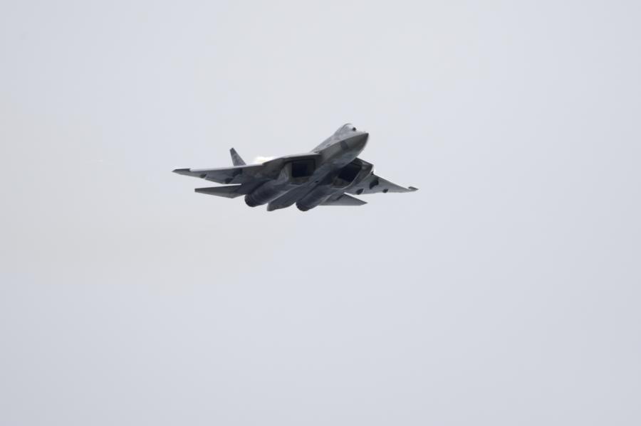 Ukrainas uzbrukumā bojāts Krievijas modernākais iznīcinātājs Su-57