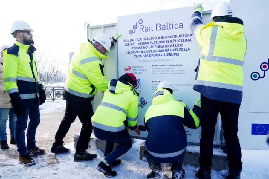 Saistībā ar Rail Baltica pazemina amatā SM valsts sekretāri Stepanovu