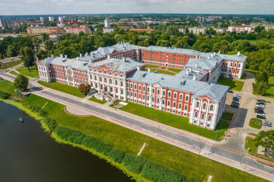 Jaunieši dodas uz Jelgavas Universitāti studēt mežzinātni (+VIDEO)