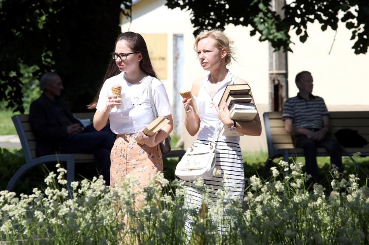 Ceturtdien būs saulains un ļoti silts laiks