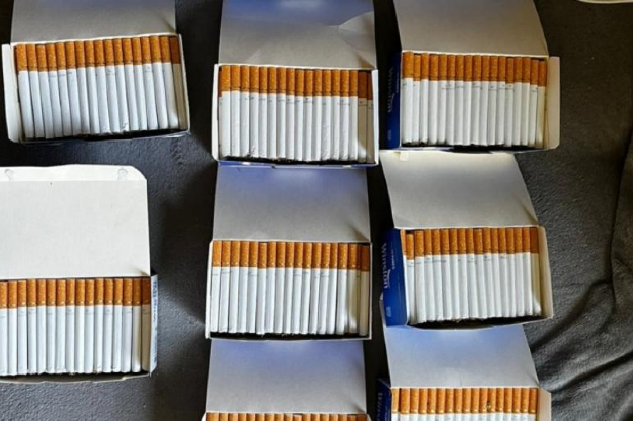 Muita atklāj 10,4 miljonu nelegālu cigarešu kravu