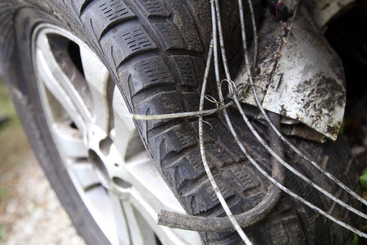 Autobusa un vieglā auto sadursmē Rīgā pieci cietušie