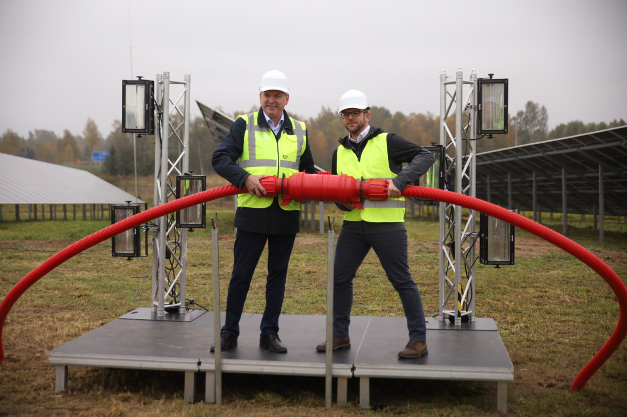 Rēzeknes novadā atklāts saules enerģijas parks (+VIDEO)